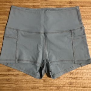 BuffBunny Shorts - Gray